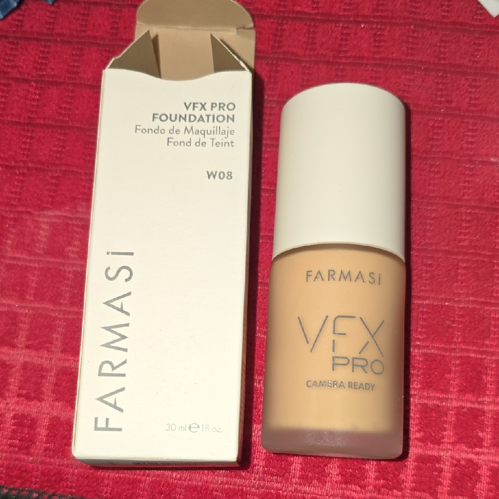 Farmasi VFX Pro Foundation - W08